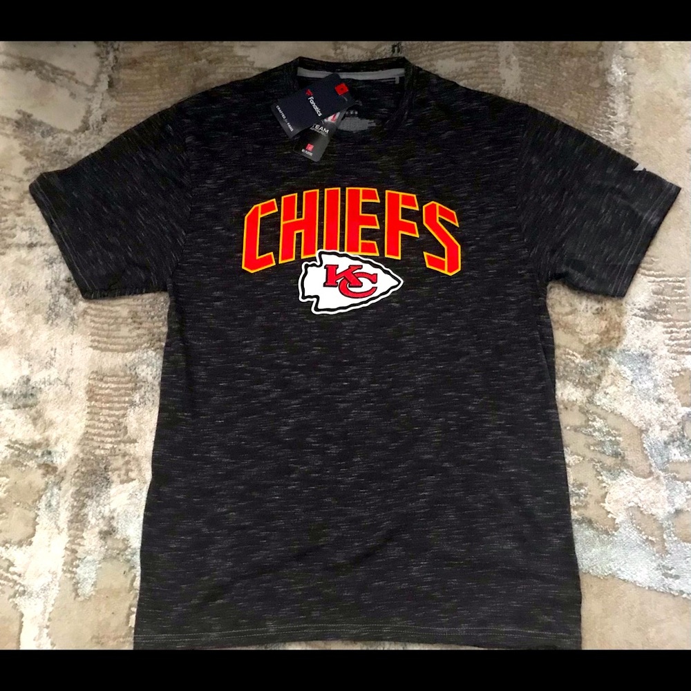 Mahomes Kansas City Chiefs brand new Nfl T-shirt  Fanatics Adult size Medium